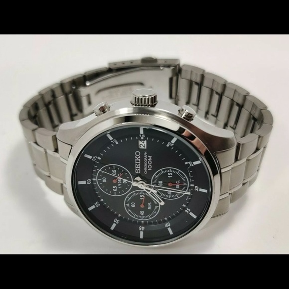 Seiko Quartz Chronograph Black Dial Men's Watch - Picture 6 of 9